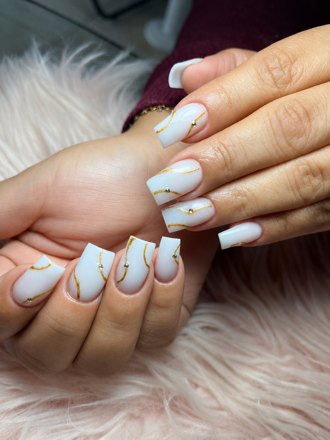 Uñas acrílicas y baño acrílico